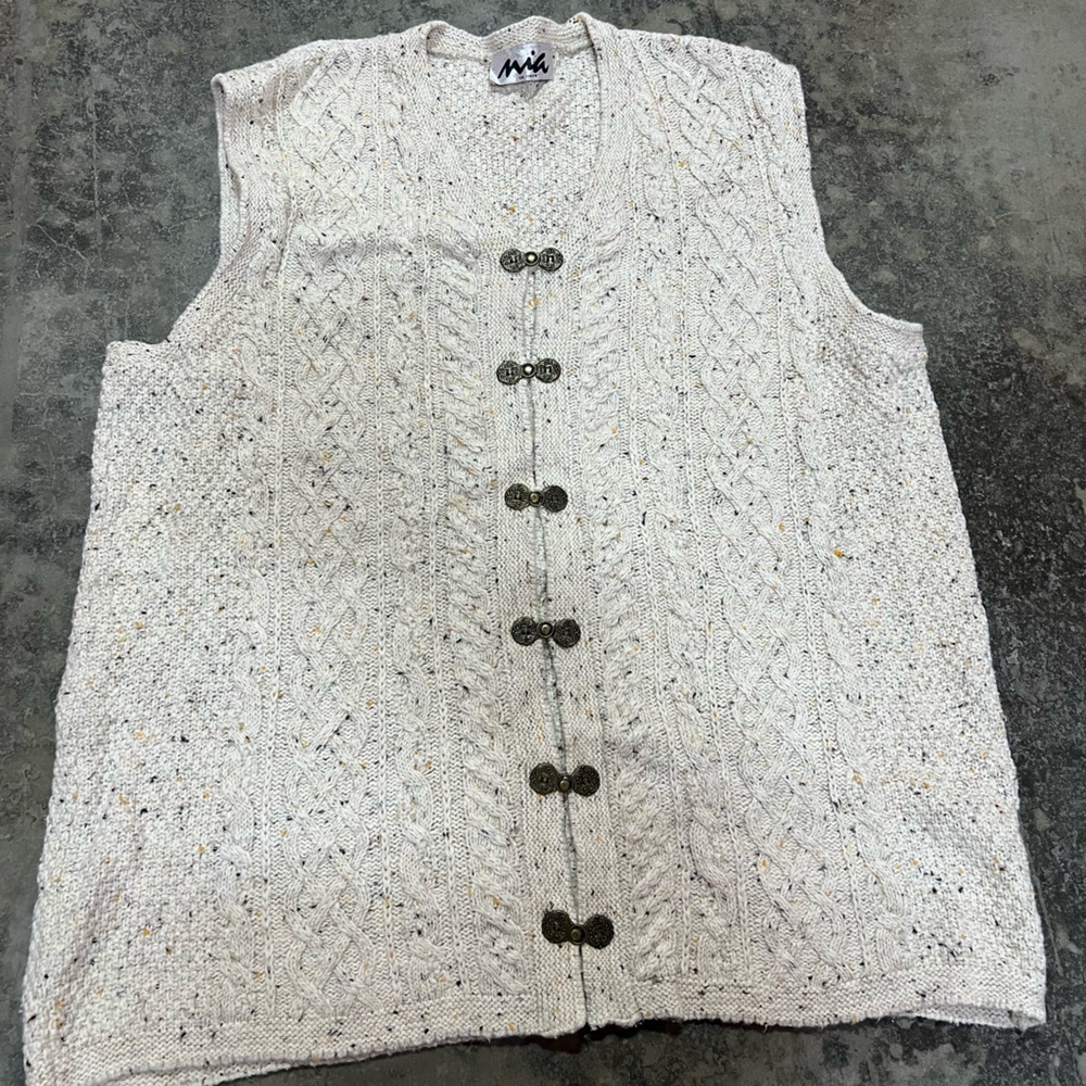 Cottagecore Vintage Mia Cream Knit Vest with Brass Coloured Clasps
